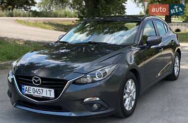 Хэтчбек Mazda 3 2015 в 