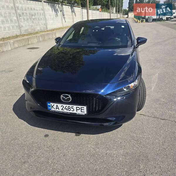 Хэтчбек Mazda 3 2023 в 