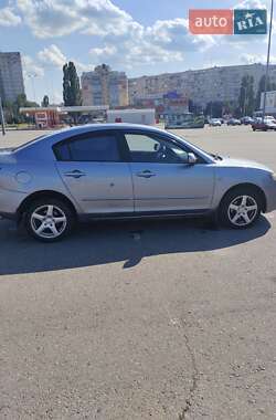 Седан Mazda 3 2004 в 