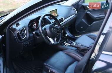 Седан Mazda 3 2013 в 