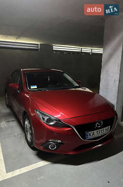 Седан Mazda 3 2015 в 