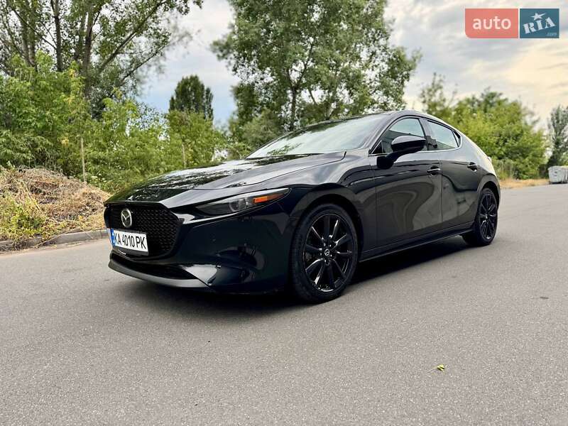 Хэтчбек Mazda 3 2021 в Киеве