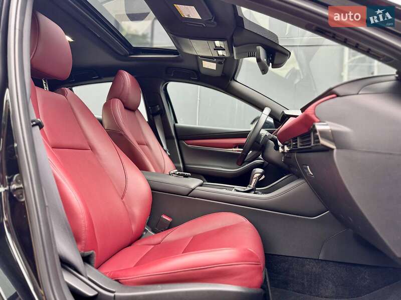 Хэтчбек Mazda 3 2021 в Киеве