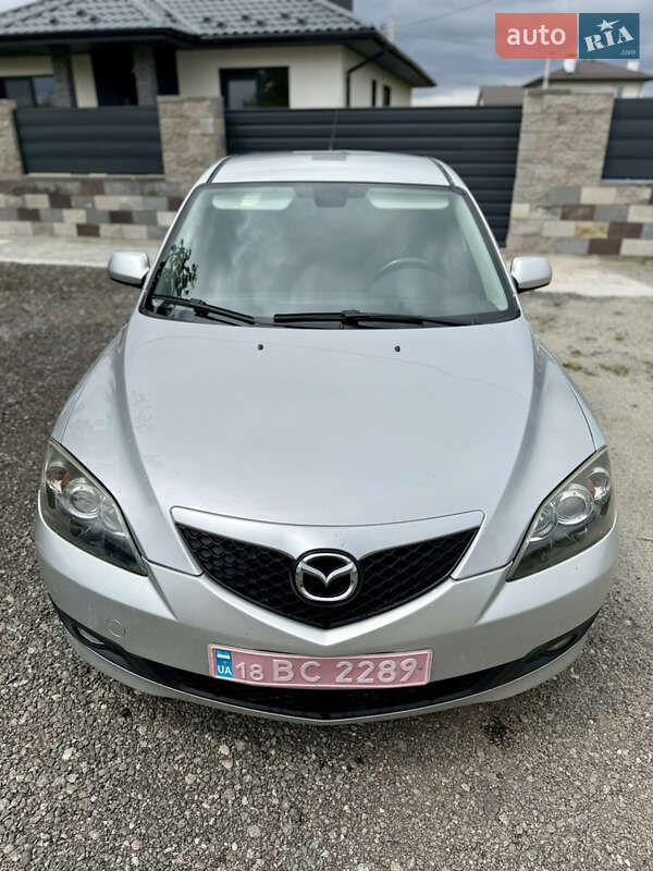 Хэтчбек Mazda 3 2006 в 