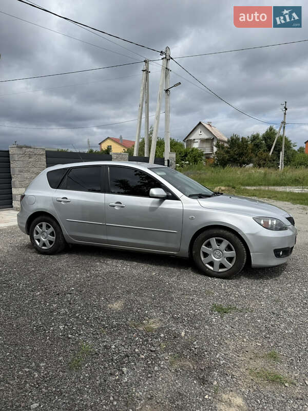 Хэтчбек Mazda 3 2006 в Киеве