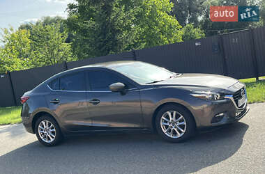 Седан Mazda 3 2017 в 