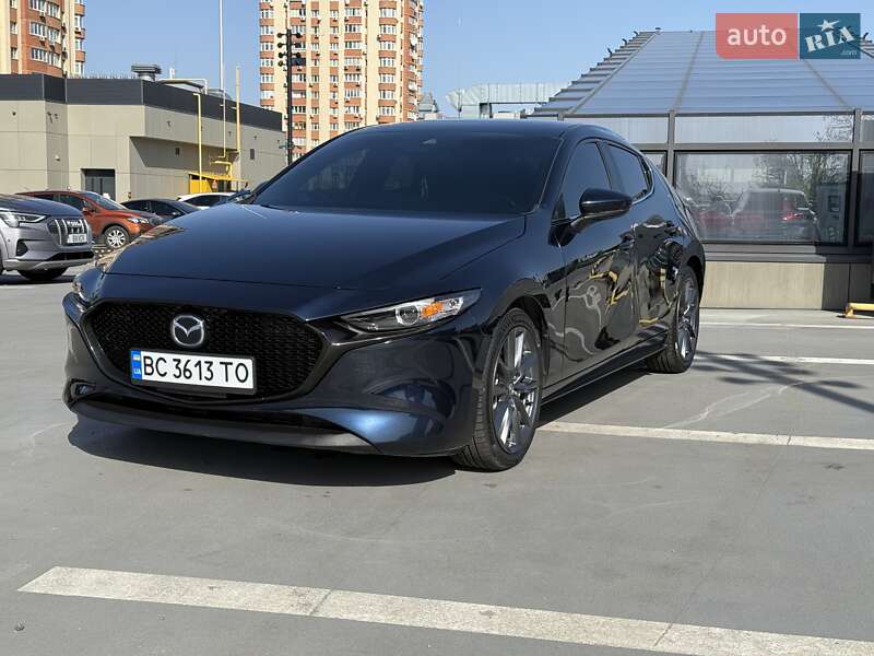 Хэтчбек Mazda 3 2019 в Киеве