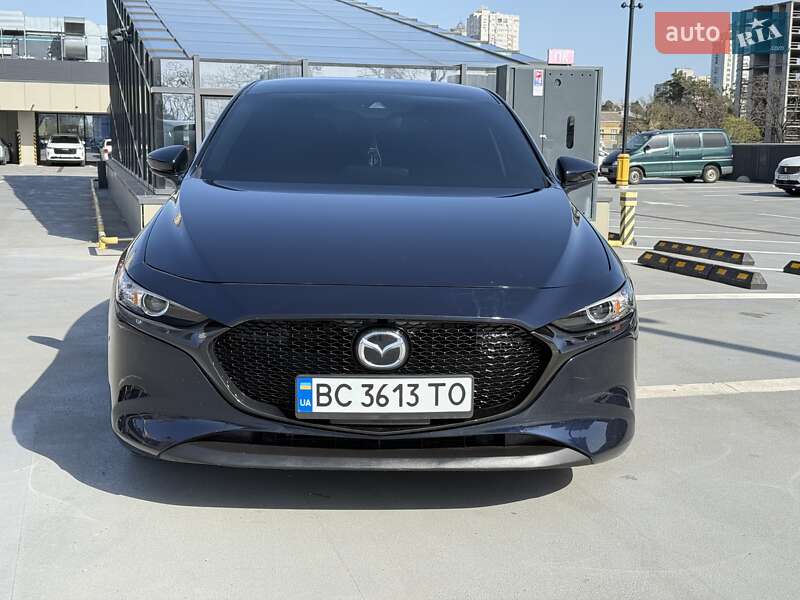 Mazda 3 2019