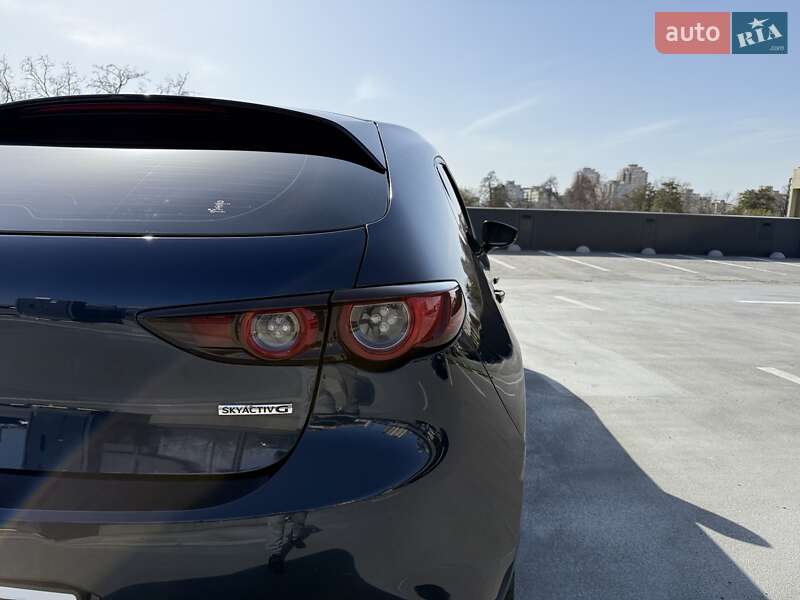 Хэтчбек Mazda 3 2019 в Киеве