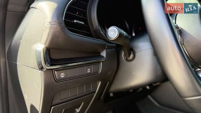 Хэтчбек Mazda 3 2019 в Киеве