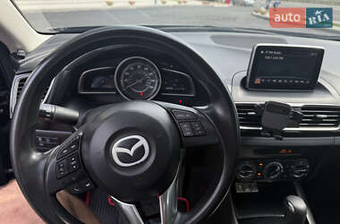 Седан Mazda 3 2015 в 