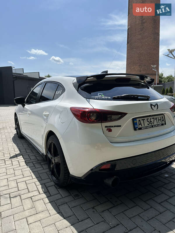 Хэтчбек Mazda 3 2013 в Ивано-Франковске