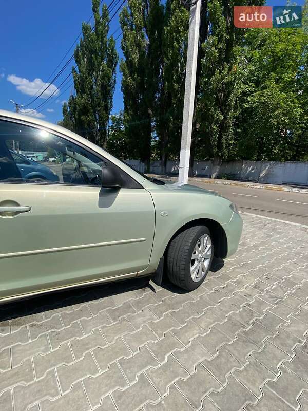 Седан Mazda 3 2008 в Киеве
