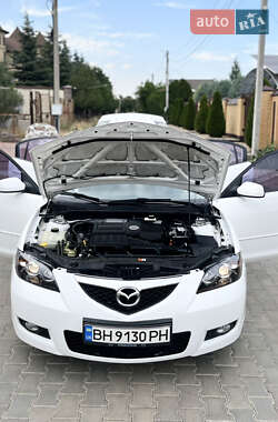 Седан Mazda 3 2008 в 