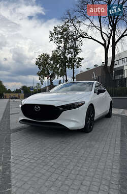 Хэтчбек Mazda 3 2022 в Киеве