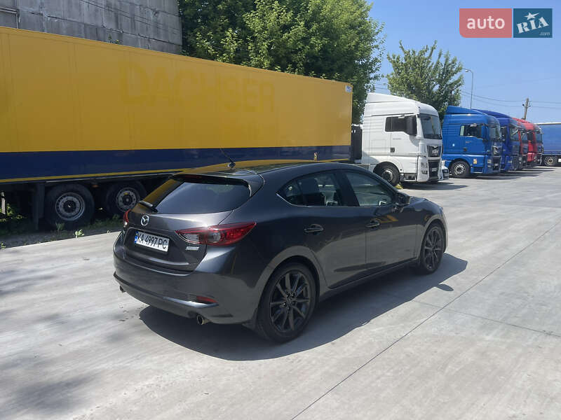 Хетчбек Mazda 3 2017 в Києві