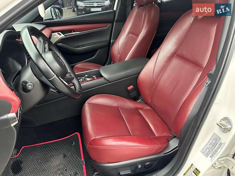Хэтчбек Mazda 3 2019 в Львове