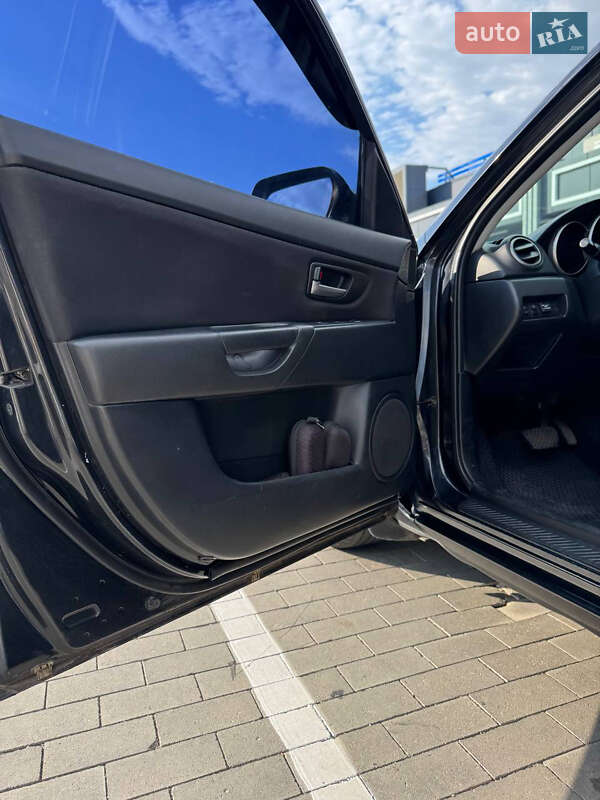 Седан Mazda 3 2006 в Первомайську