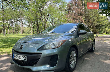 Седан Mazda 3 2012 в 