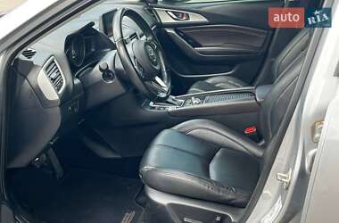 Седан Mazda 3 2017 в 