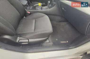 Седан Mazda 3 2012 в 