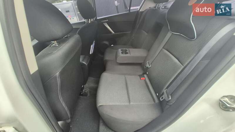 Седан Mazda 3 2012 в Києві фото 22 Седан Mazda 3 2012 в Києві
