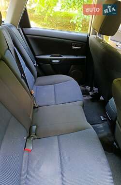 Хэтчбек Mazda 3 2004 в 