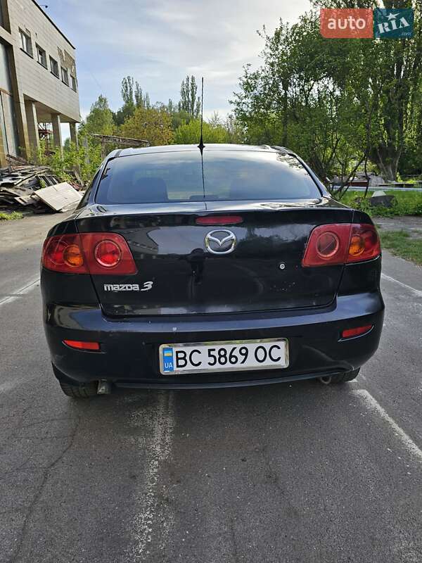 Седан Mazda 3 2004 в Киеве