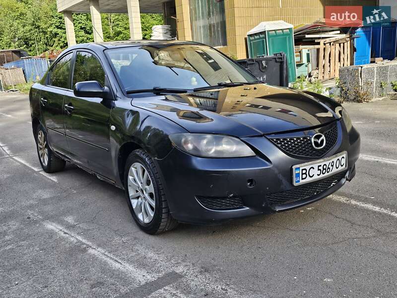 Седан Mazda 3 2004 в Киеве