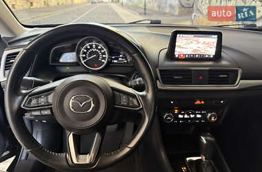 Седан Mazda 3 2018 в 