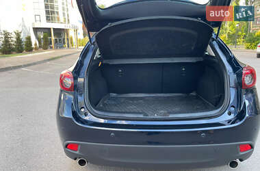 Хэтчбек Mazda 3 2015 в 
