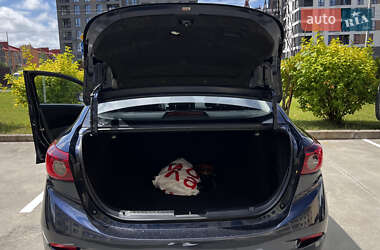 Седан Mazda 3 2013 в 