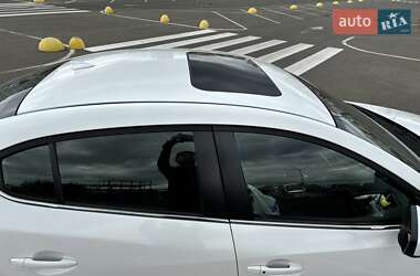 Седан Mazda 3 2014 в 