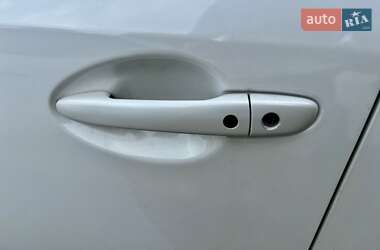 Седан Mazda 3 2014 в 