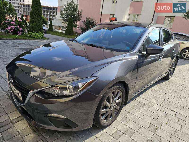 Седан Mazda 3 2016 в Львове