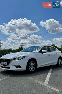 Седан Mazda 3 2016 в Києві