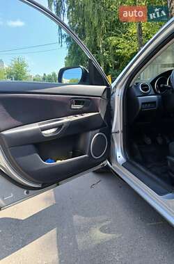 Хэтчбек Mazda 3 2006 в 