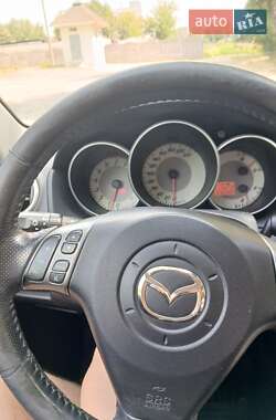 Хэтчбек Mazda 3 2006 в 