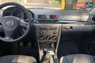 Хэтчбек Mazda 3 2006 в 