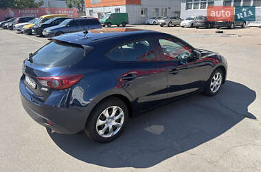 Хэтчбек Mazda 3 2015 в 