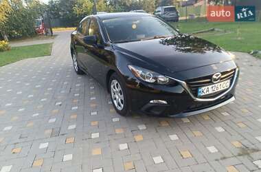 Седан Mazda 3 2015 в Киеве