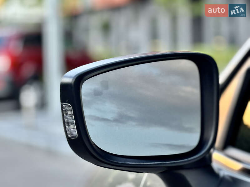 Хэтчбек Mazda 3 2014 в Киеве фото 21 Хэтчбек Mazda 3 2014 в Киеве