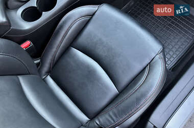 Хэтчбек Mazda 3 2014 в 