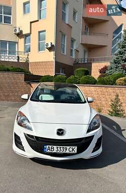 Седан Mazda 3 2010 в Виннице