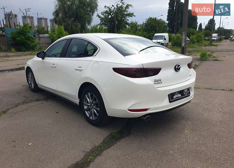 Седан Mazda 3 2019 в Києві