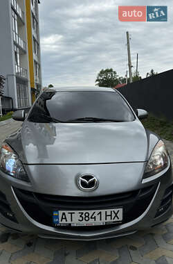 Хэтчбек Mazda 3 2010 в Надворной