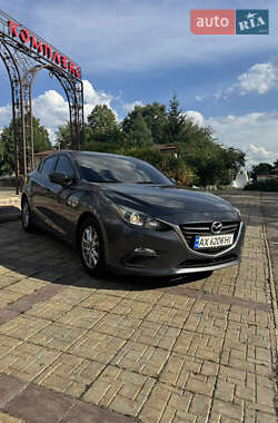 Седан Mazda 3 2013 в Харкові