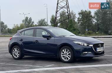 Хэтчбек Mazda 3 2018 в Киеве