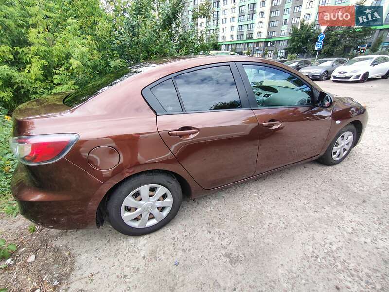 Седан Mazda 3 2011 в Броварах