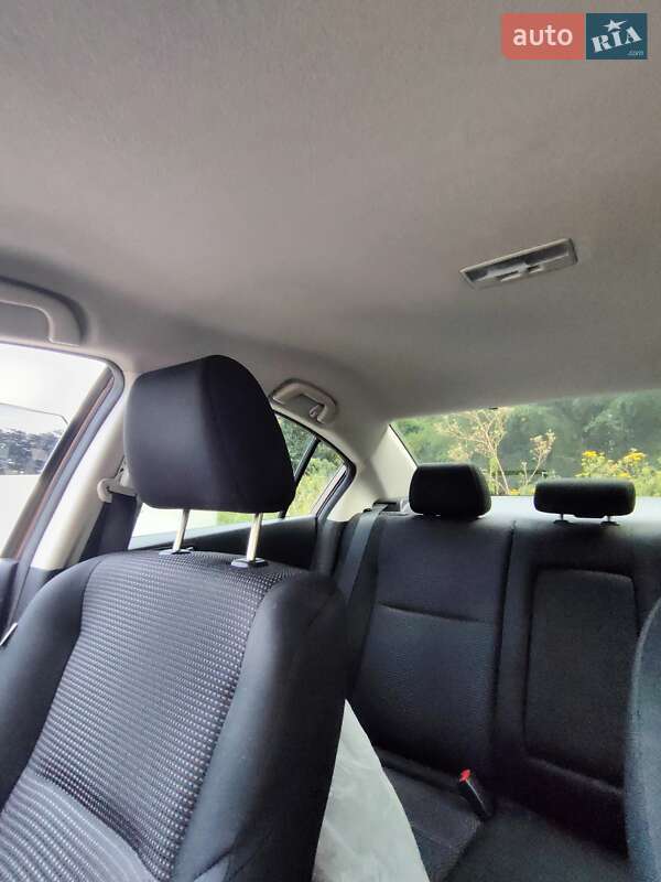 Седан Mazda 3 2011 в Броварах